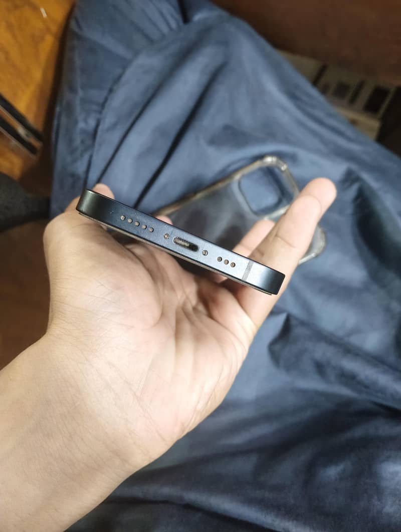 Iphone 13 JV 3
