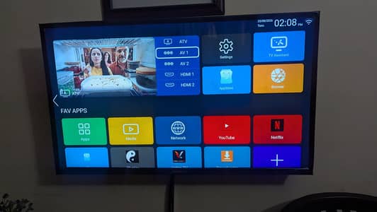 Smart LED TV 43"