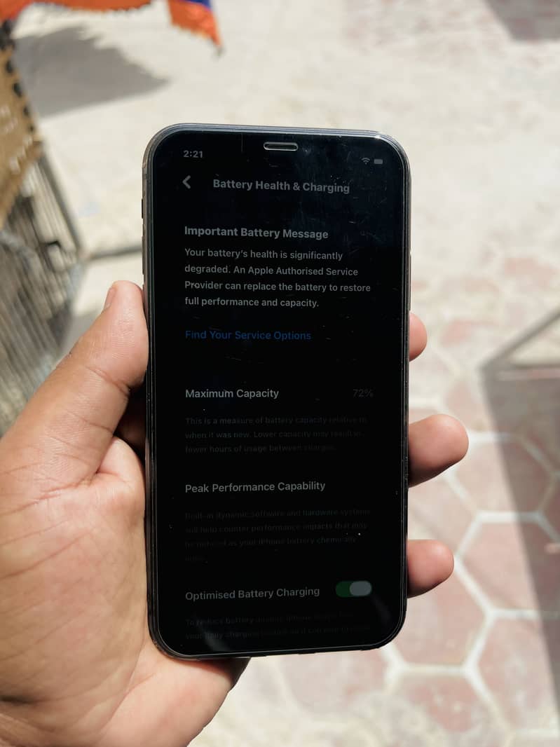 Apple iPhone 11 4
