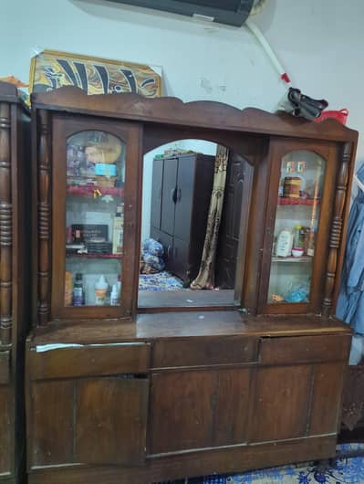 Showcase and dressing table