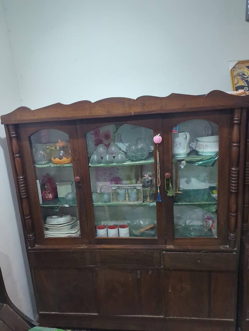 Showcase and dressing table 1