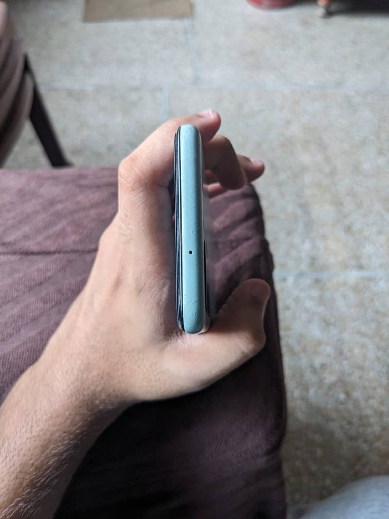 Google Pixel 5 4