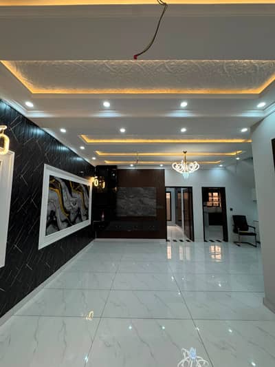 Hot Deal! 5 Marla Full House For Rent in Park View City Lahore