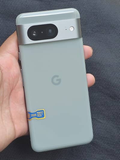 Google Pixel 8 – 8GB RAM / 128GB Storage