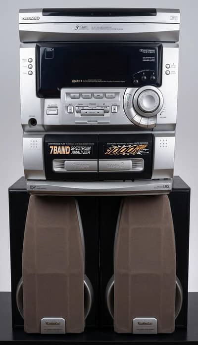 Daewoo Stereo Music System with 3-CD Changer & Dual Cassette Deck
