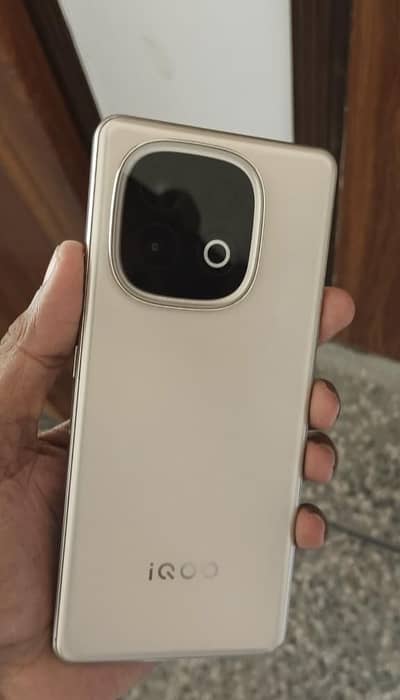 model IQOO Z10 TURBO PRO 12+12 RAM 256