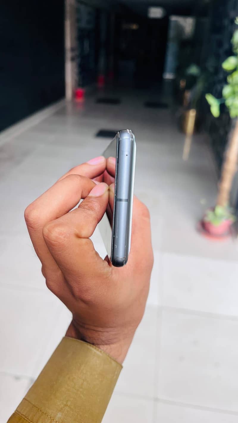 Google Pixel 7 5