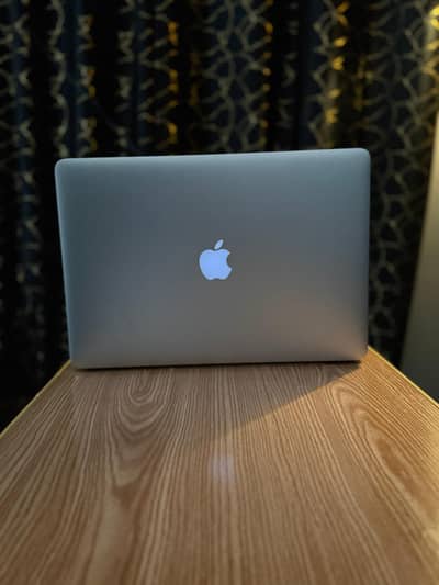 Macbook pro 2015 urgent sale 59k only