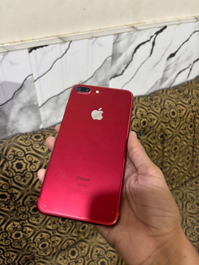 Apple iPhone 7 Plus 1