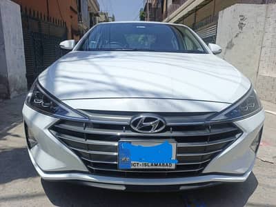 Hyundai Elantra 2024