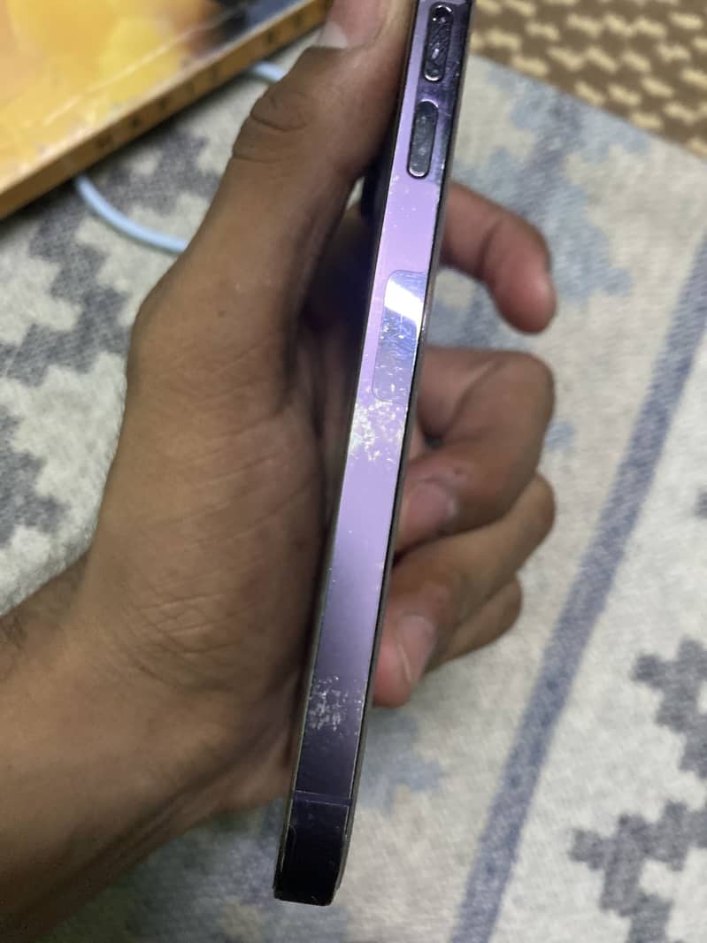Apple iPhone 14 Pro Max 1