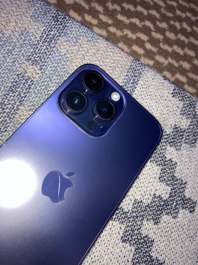 Apple iPhone 14 Pro Max 3