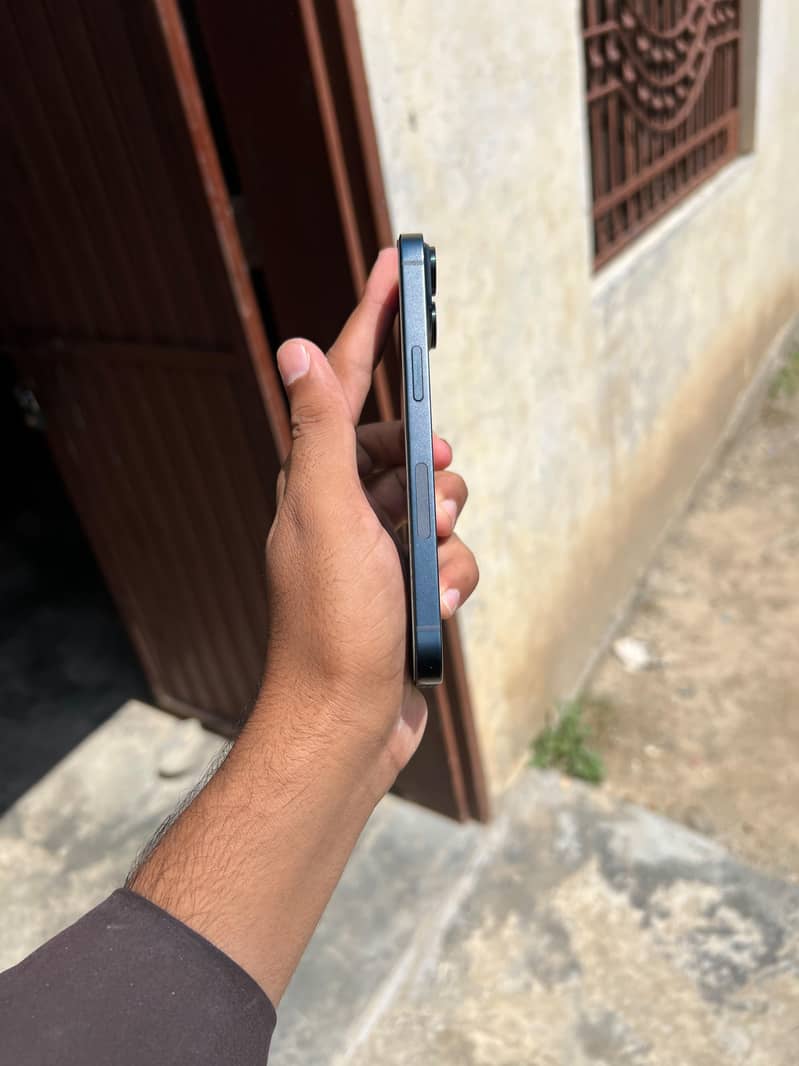 Apple iPhone 14 2