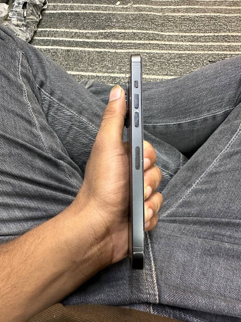 Apple iPhone 14 Pro Max 5