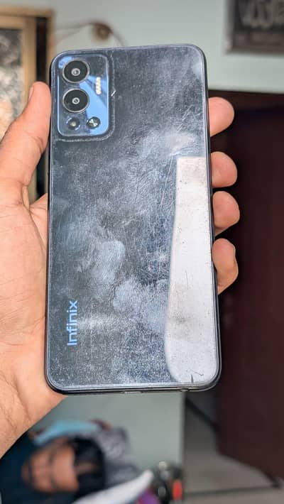 Infinix Hot 12