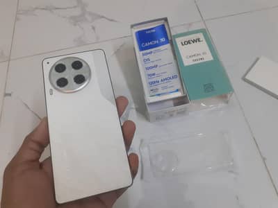 Tecno CAMON 30 8/256 (One Hand use )
