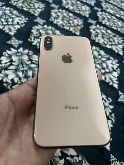 iPhone Xs Gold Colour