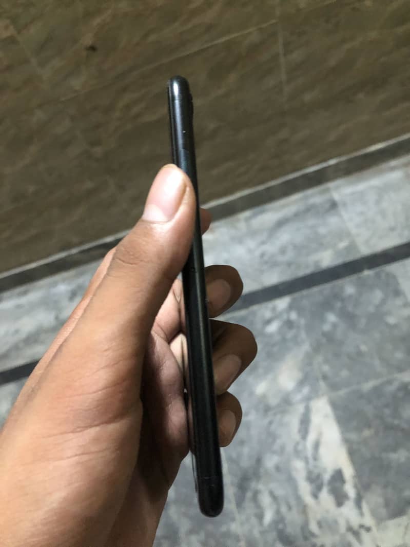 Apple iPhone SE 4