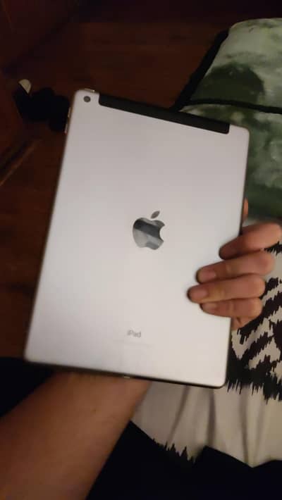Apple iPad 5