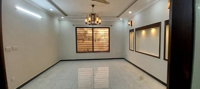 Beautiful 12 Marla House Available For Rent In G-15