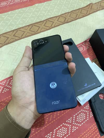 Motorola Razr 60
