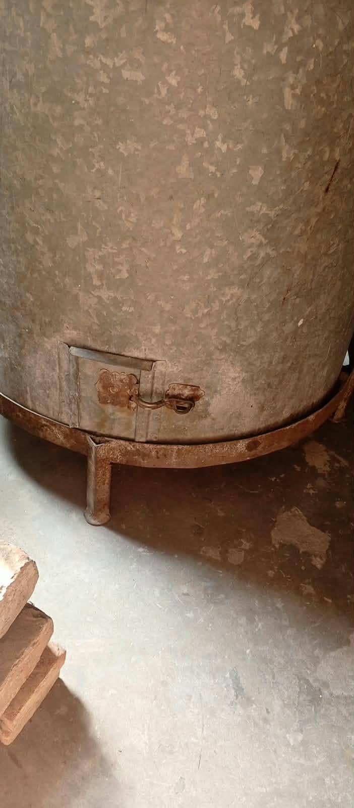 Wheat storage drum 4