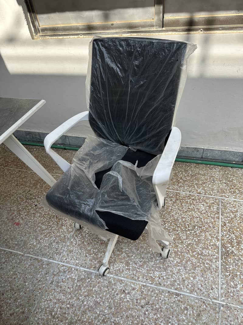 Office Table Executive 4