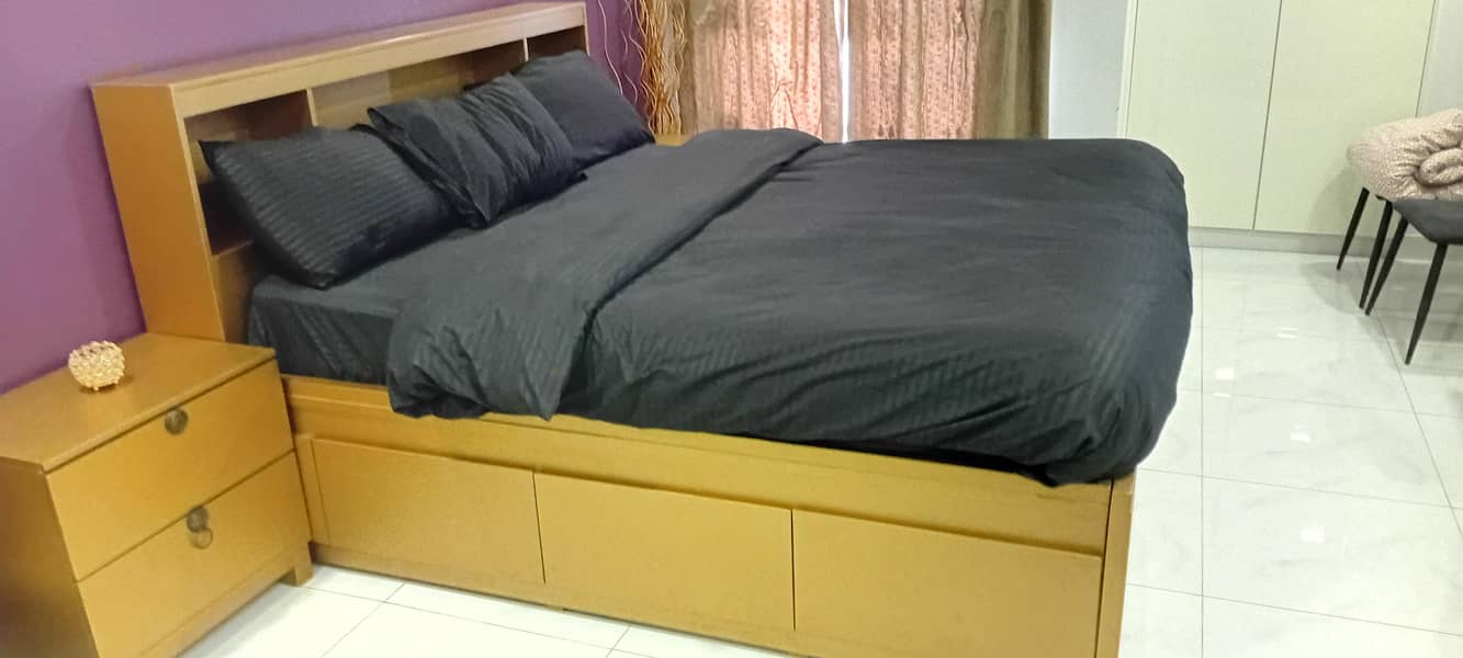 bed and dressing table 2