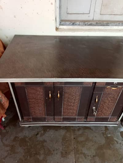 Iron Stand wooden for sale