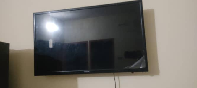LED 32''
