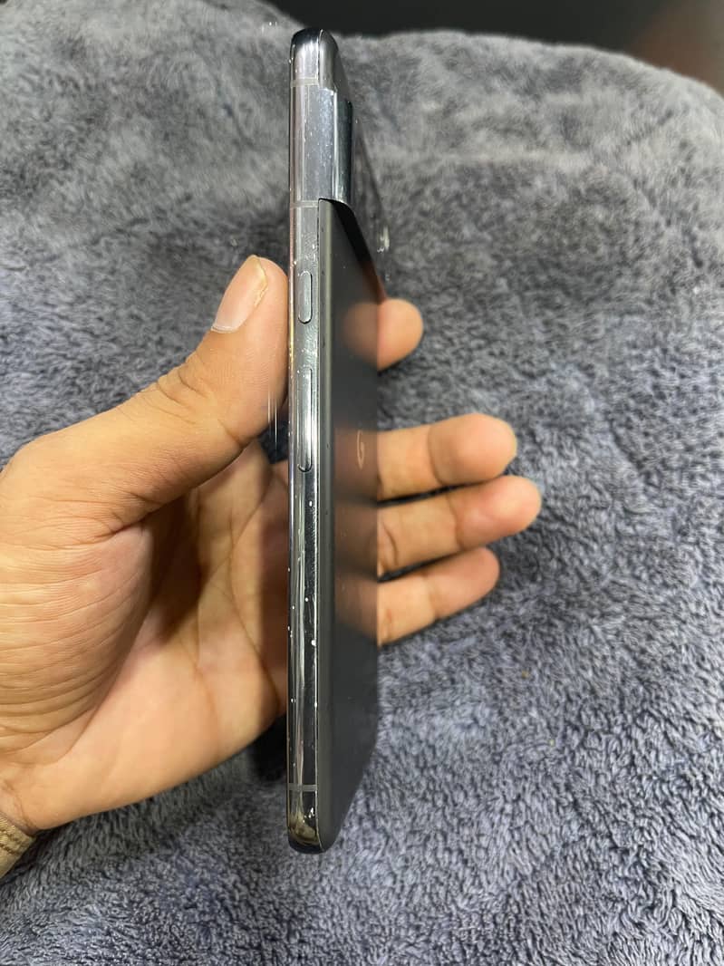 Google Pixel 8 Pro 4