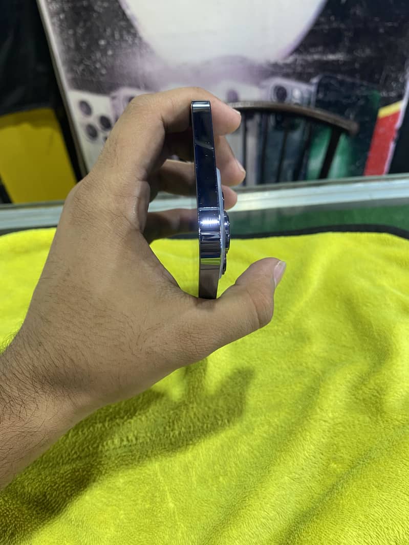Apple iPhone 13 Pro 6