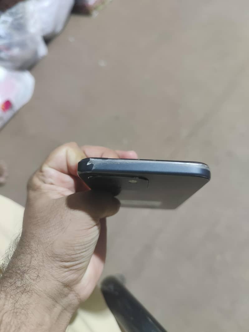 OPPO A6 4