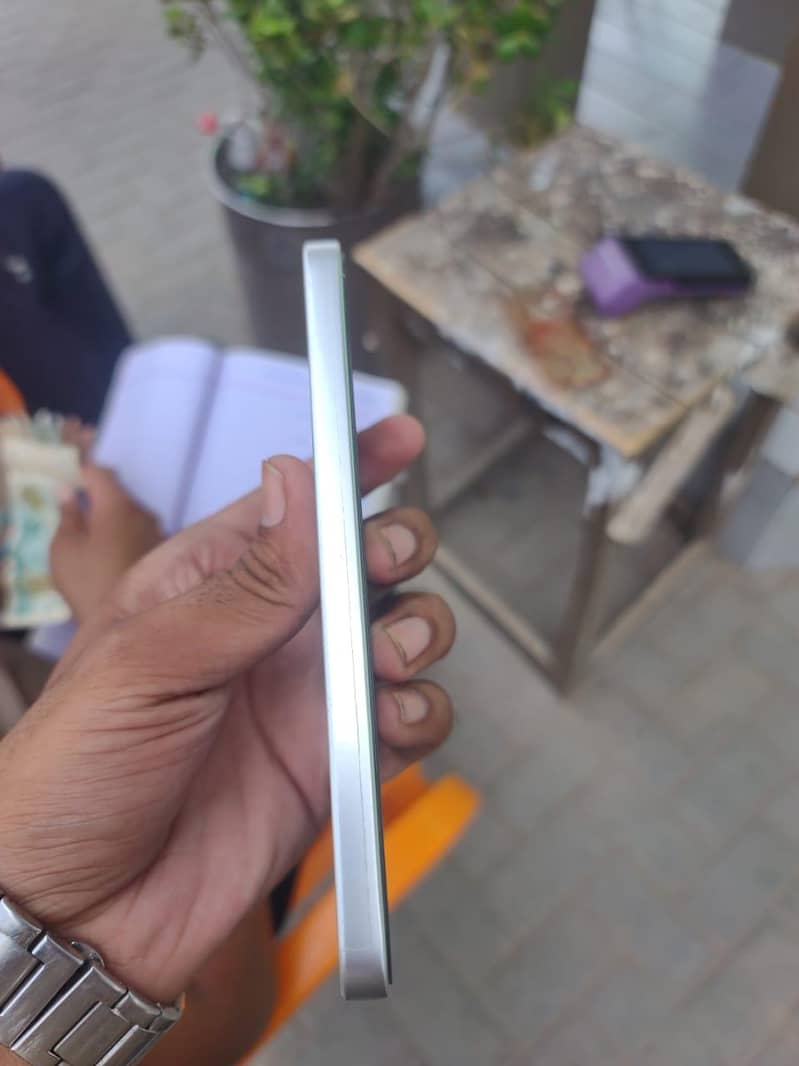 OPPO A6s 3