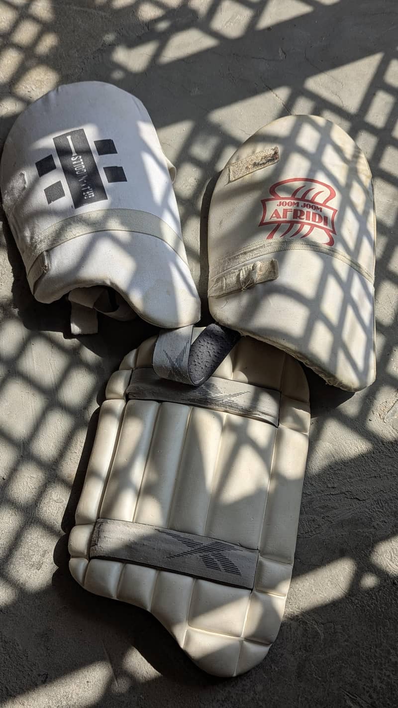 cricket kit 8