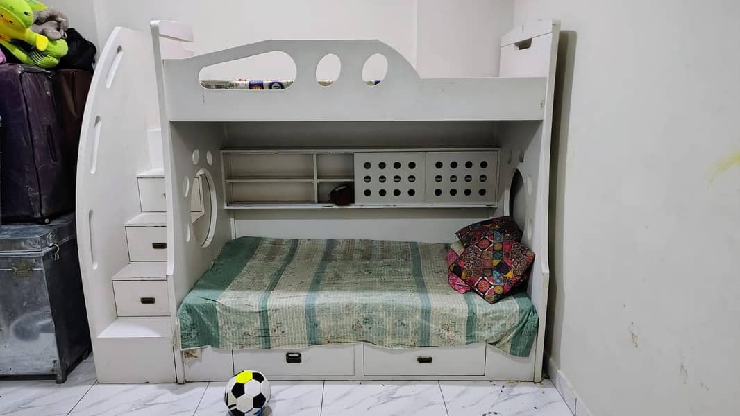 Modern Bunk Bed with Integrated Desk / Study Table 0