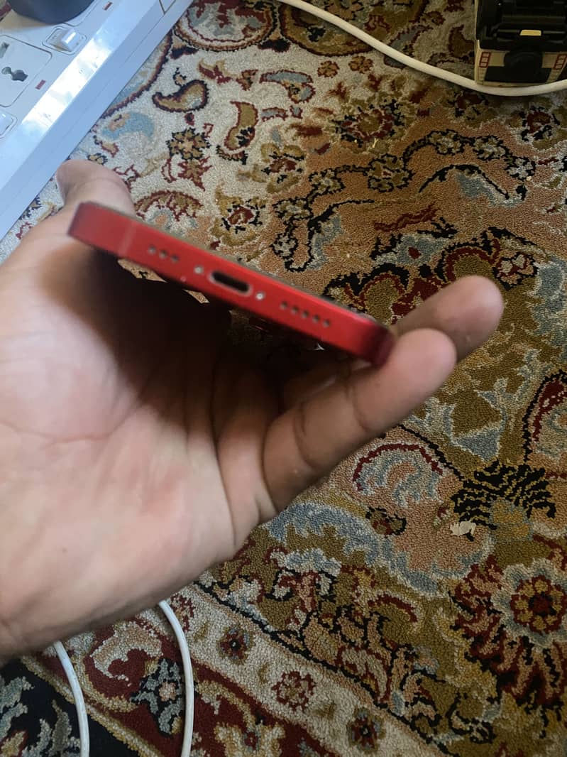 Apple iPhone 13 3
