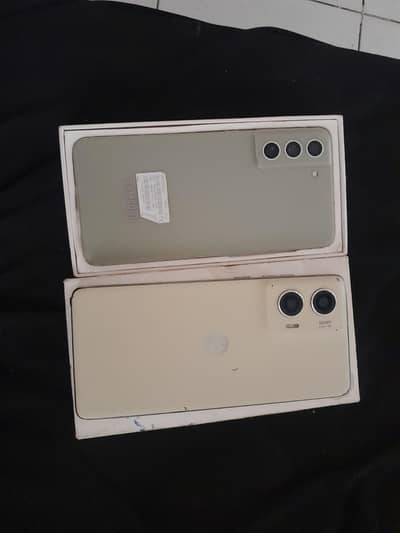 Samsung Mobile S21 FE 5g  and Motorola g stylus 2024 5g