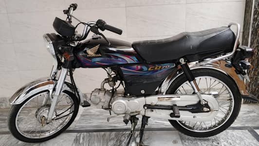 Spotless 2023 Honda CD70 | Like New | Low 10k KM | All Papers Clear