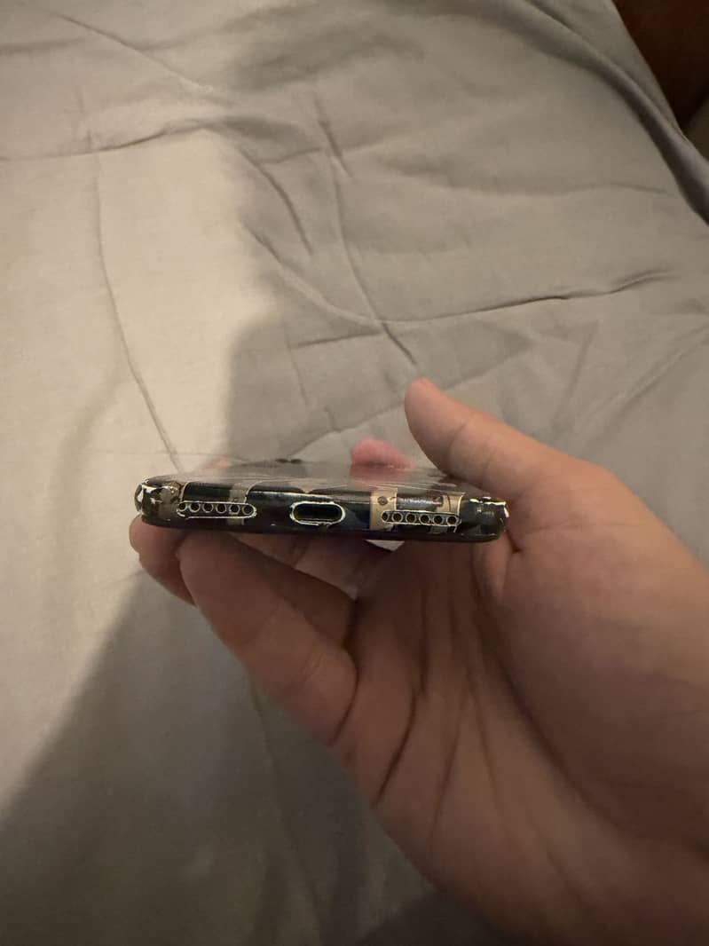 Apple iPhone 7 4