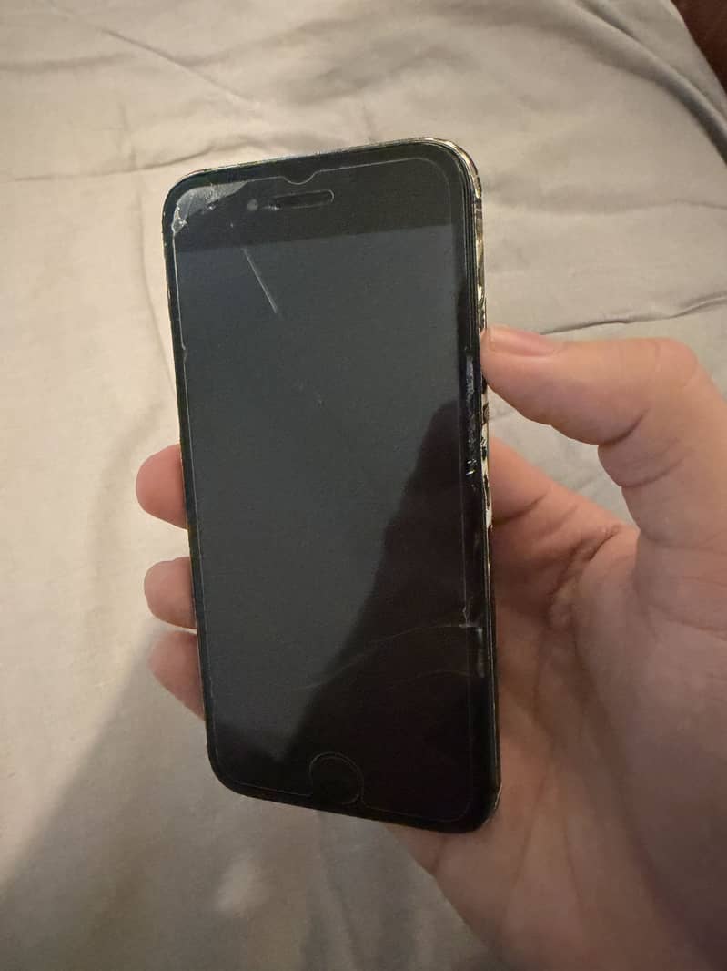 Apple iPhone 7 5