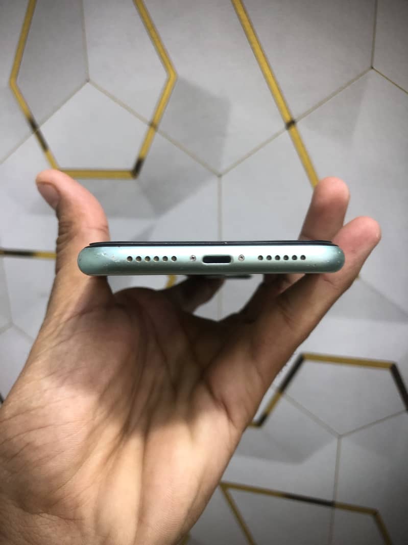Apple iPhone 11 2