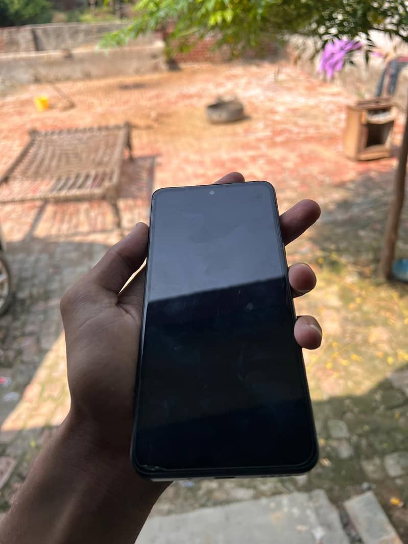 Realme C75 1