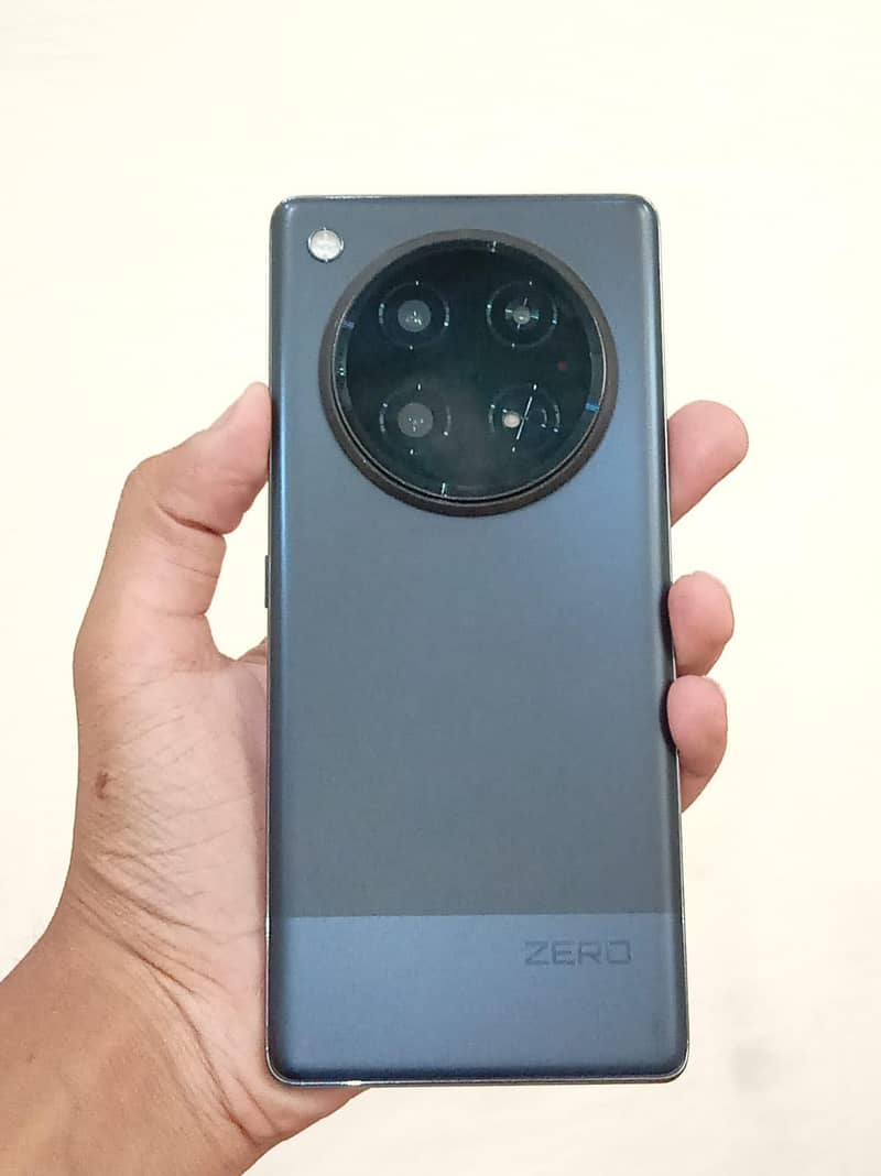Infinix Zero 40 1