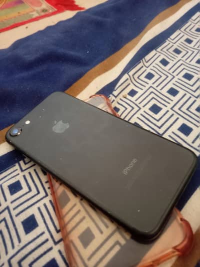 Apple iPhone 7
