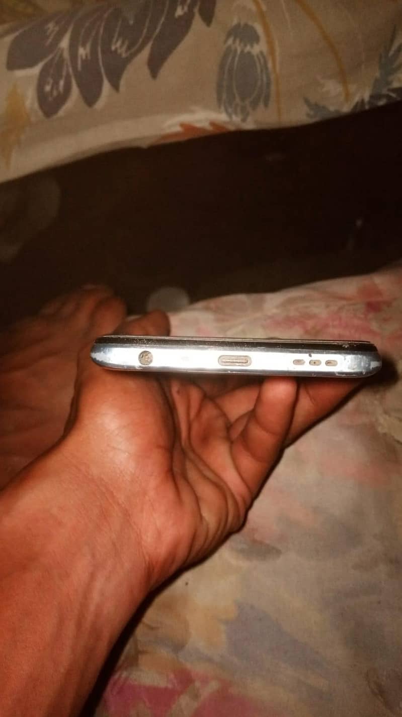 OPPO A54 4