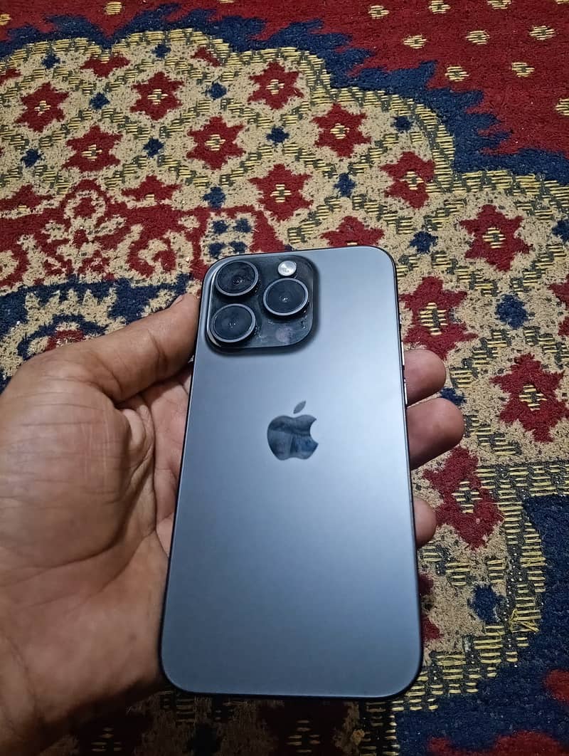 Apple iPhone 15 Pro 7
