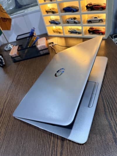 Hp elitebook for sale urgently
