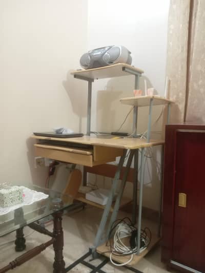 Computer Table