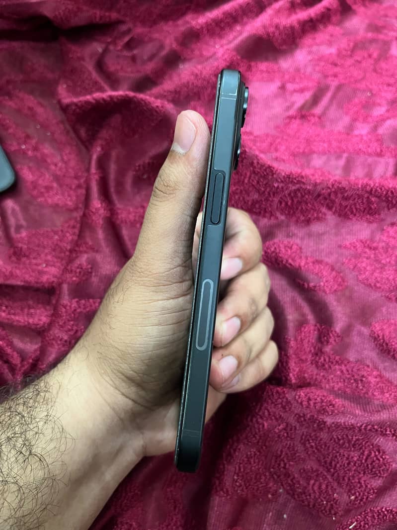 Apple iPhone 15 2